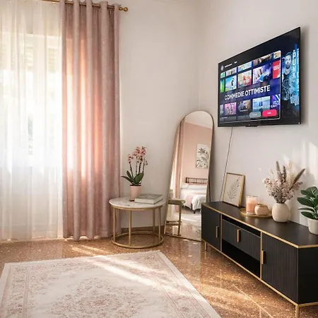 Roman Holiday Home Daire Roma